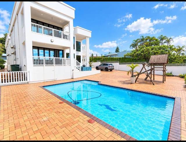7 BEDROOM HOUSE FOR SALE IN BALLITO CENTRAL